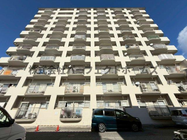 プリンスヴィラ寝屋川の外観|落ち着いた雰囲気の外観です