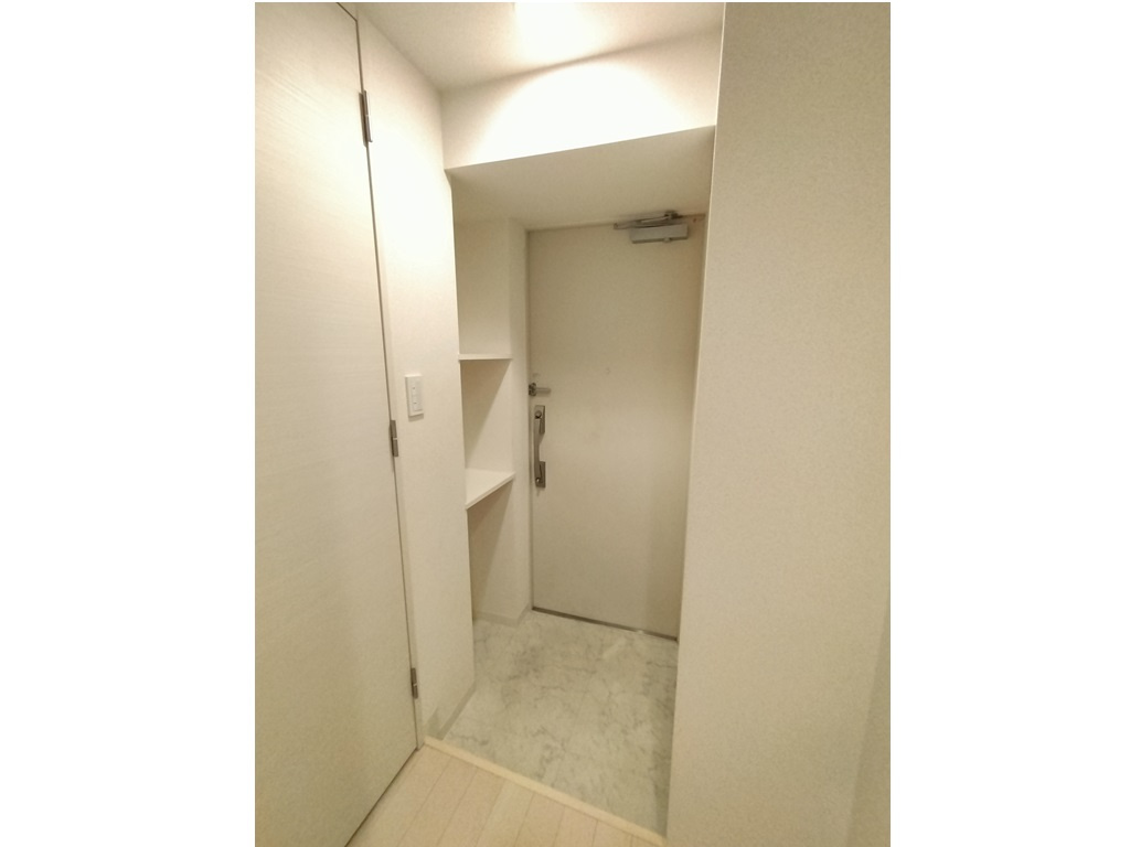 ミェーレ日本橋の内装|内装は落ち着いています