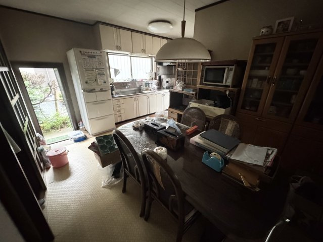 和室派集合♪下岡本町・広さと立地を両立した一軒の居間・リビング|こちらのリビングで趣味の時間をお楽しみください