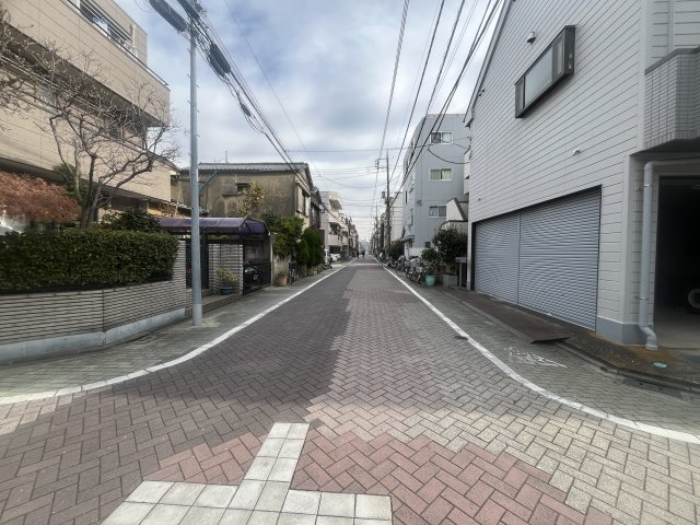 【前面道路含む現地写真】の画像