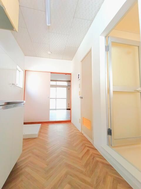 ジュネス行徳の居間・リビング