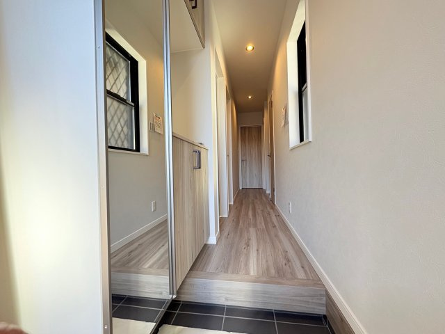 神戸市北区鈴蘭台南町6丁目新築戸建の玄関