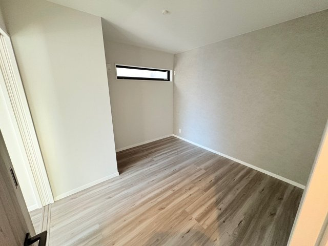 神戸市北区鈴蘭台南町6丁目新築戸建の洋室