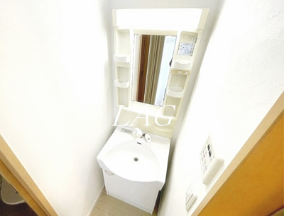 【洗面所】 | グランビュー新百合ヶ丘 | 独立洗面台です。