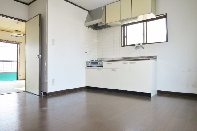 コーポ鈴蘭の居間・リビング