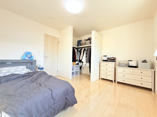 ひたちなか市大字市毛オール電化中古住宅の洋室