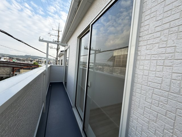 糸満市座波　第2（全4棟）2号棟のバルコニー|2号棟　2部屋続バルコニー♪