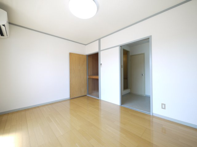 豊成センチュリーロイヤルの洋室|※写真は別の部屋のものです。