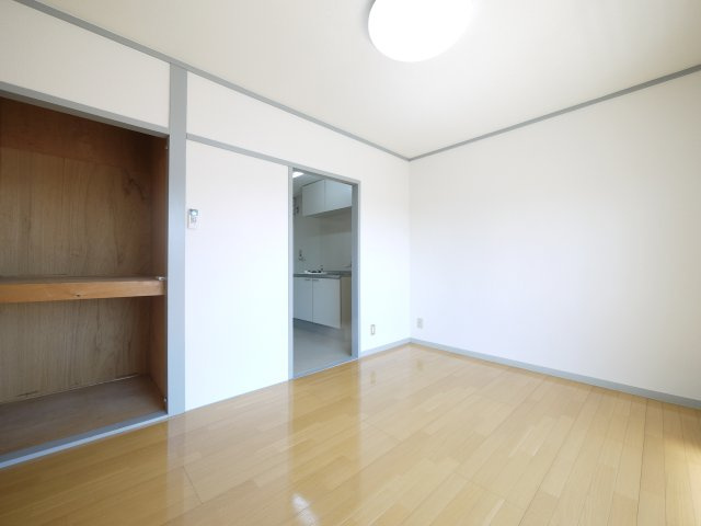 豊成センチュリーロイヤルの収納|※写真は別の部屋のものです。