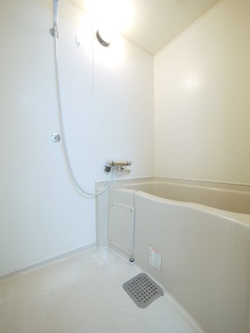 豊成センチュリーロイヤルの浴室|※写真は別の部屋のものです。