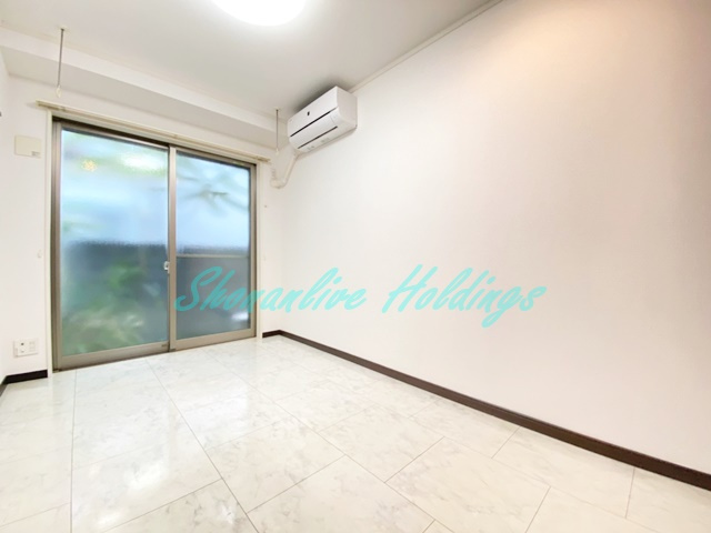 セキュリティヒルズの居間・リビング|室内物干し付きリビング♪