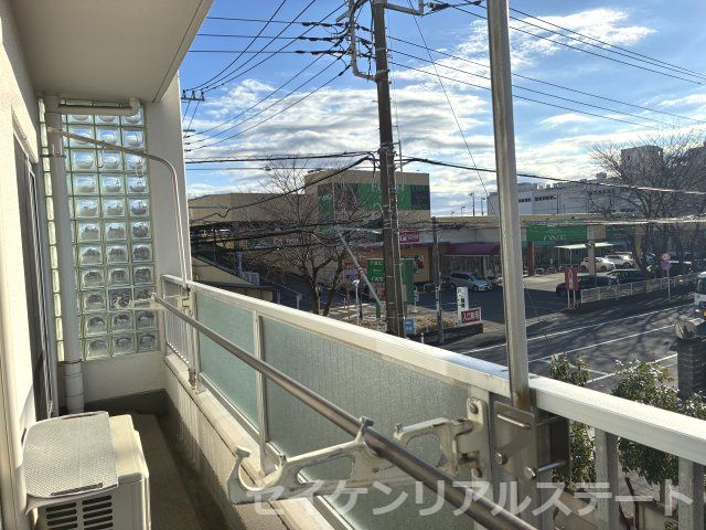 サンライフ相模大野台　2階部分のバルコニー