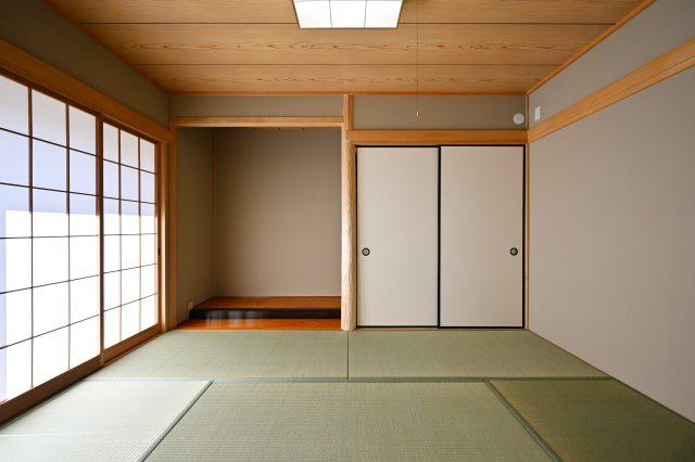 【和室】 | 太田市新田市野井町　中古戸建 | 和室は居室としてはもちろんお子様の遊び場としてもピッタリです♪