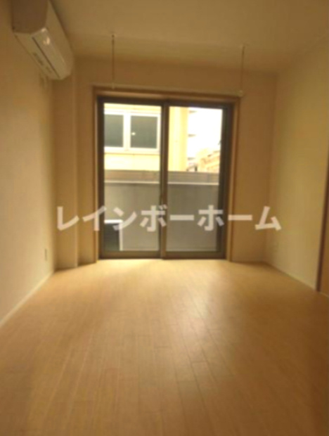 江戸川区新堀１丁目の賃貸マンションの居間・リビング