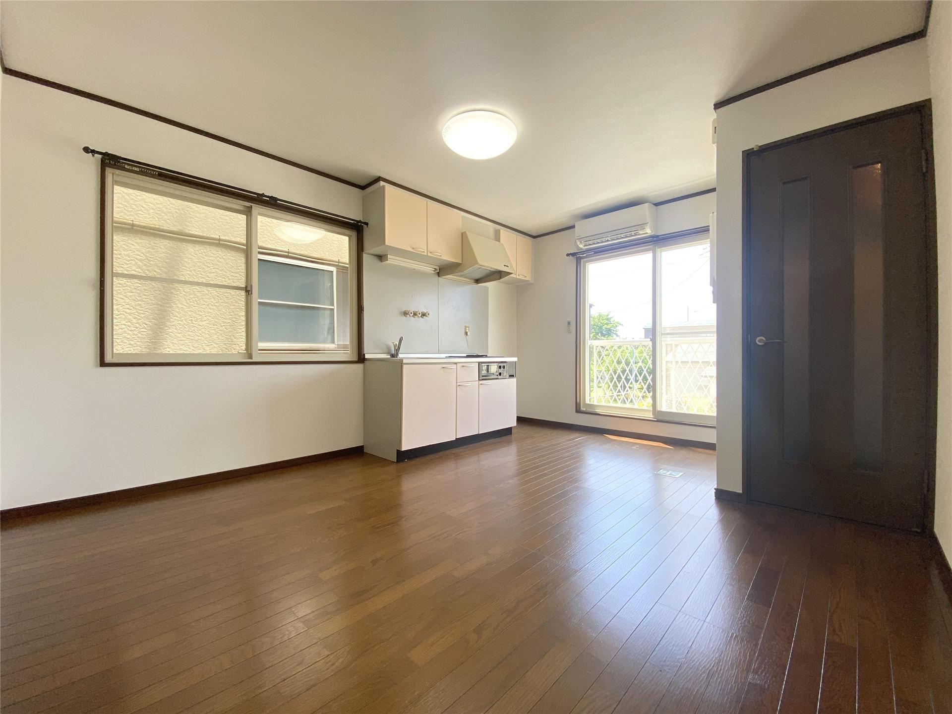 ハウスフロンティアの居間・リビング|LDK12帖