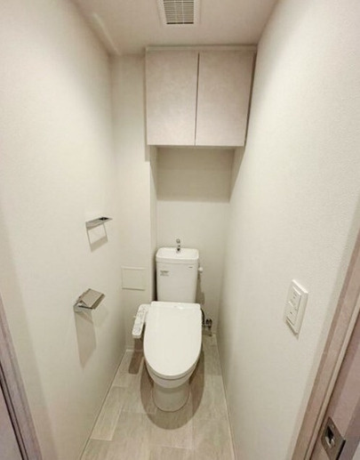 ブランシエスタ用賀　フリーレント　敷金礼金0　新築のトイレ