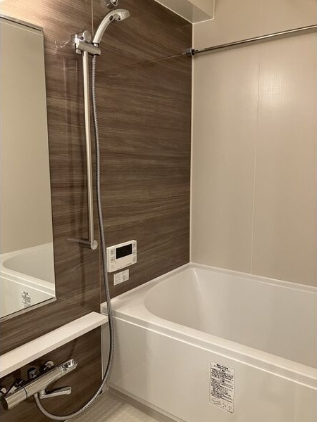 ザ・パークハビオ新栄の浴室