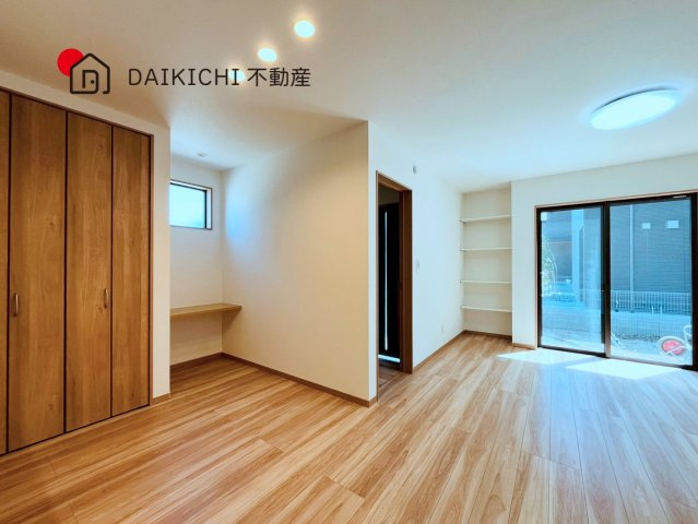 【洋室】 | ワイウッドコート鴻巣市滝馬室第2期　新築戸建　全2棟　1号棟