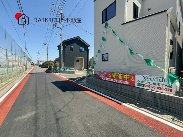 【前面道路含む現地写真】 | ワイウッドコート鴻巣市滝馬室第2期　新築戸建　全2棟　1号棟