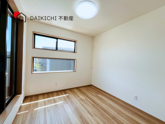 【洋室】 | ワイウッドコート鴻巣市滝馬室第2期　新築戸建　全2棟　1号棟