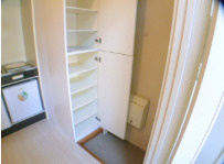 メゾン・ド・フルールの玄関