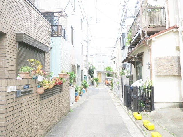 ニューパレスのその他|閑静な住宅街にございます！