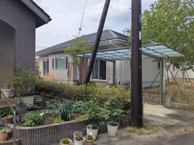 中古戸建　秋間みのりが丘の外観|おしゃれな家の多い、閑静な住宅街です。