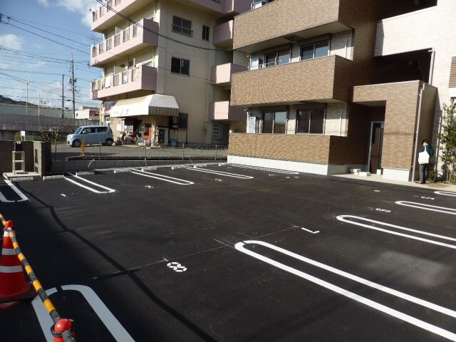 Arietta(ｱﾘｴｯﾀ)の駐車場