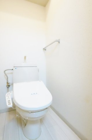 アリスメゾン門田屋敷のトイレ|※写真は別の部屋のものです。