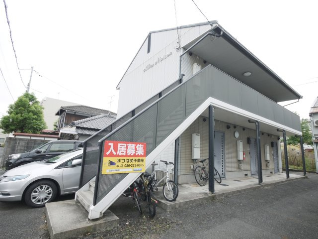 アリスメゾン門田屋敷の外観