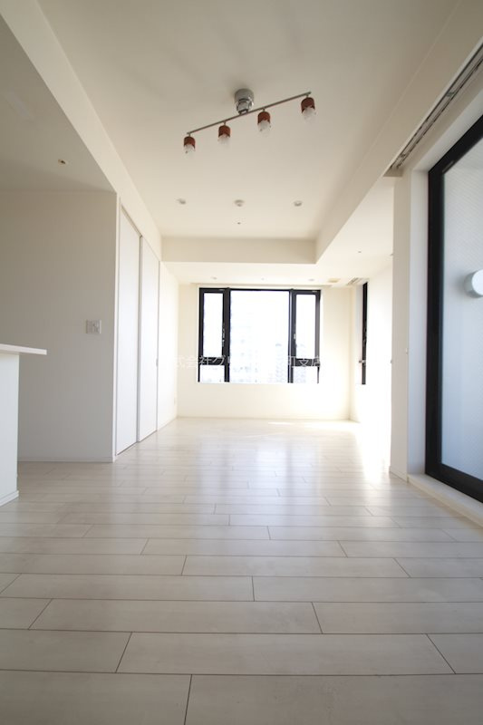 メトロタワー山下町の居間・リビング