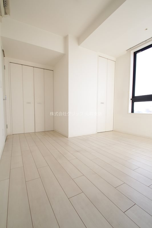 メトロタワー山下町の洋室