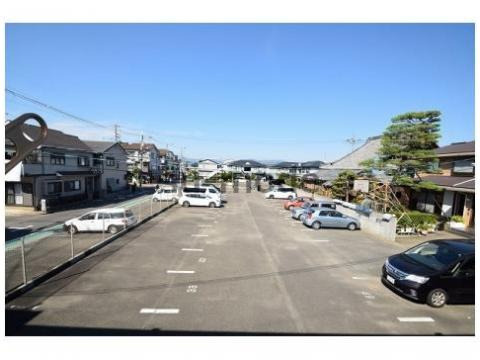 Kハイツ（ケーハイツ）の駐車場