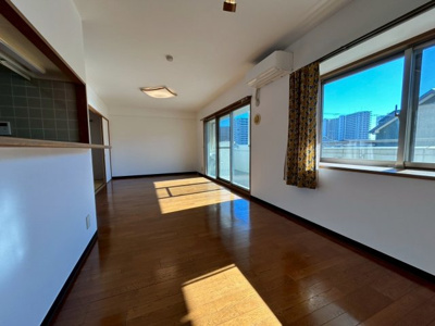 【居間・リビング】 | ロータリーマンション大津京ソルジャンテ