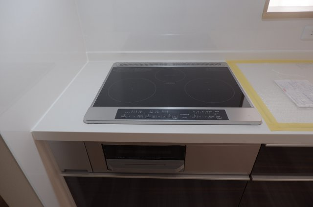 ＣＯＭＦＯＲＴ　ＦＯＲＥＳＴ．翠のキッチン