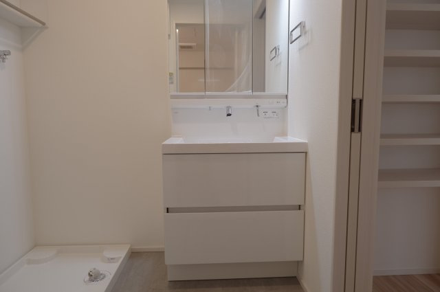 ＣＯＭＦＯＲＴ　ＦＯＲＥＳＴ．翠の洗面所