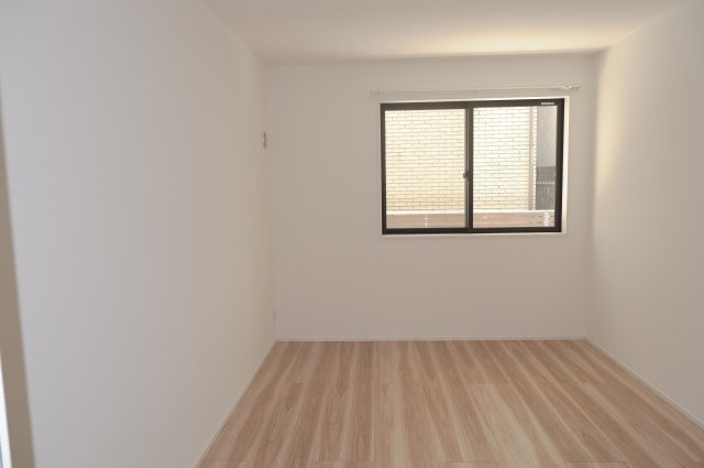 ＣＯＭＦＯＲＴ　ＦＯＲＥＳＴ．翠の居間・リビング