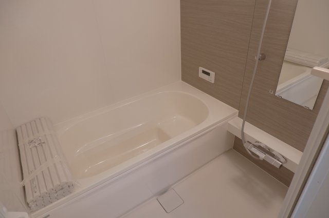 ＣＯＭＦＯＲＴ　ＦＯＲＥＳＴ．翠の浴室