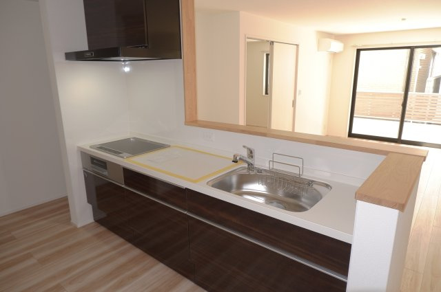 ＣＯＭＦＯＲＴ　ＦＯＲＥＳＴ．翠のキッチン