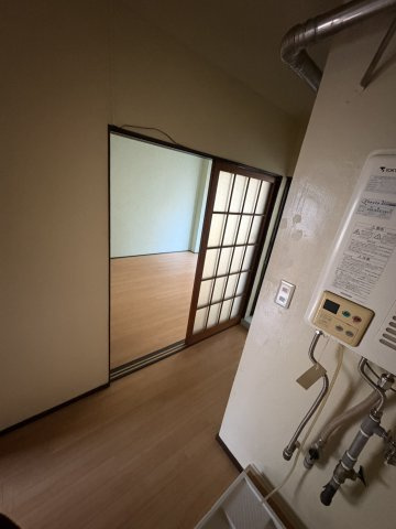 第一岸マンションの居間・リビング|ゆったり過ごせるリビングです