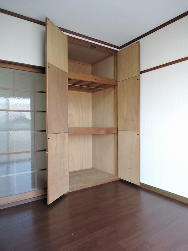 ロマネスクもりつねの収納