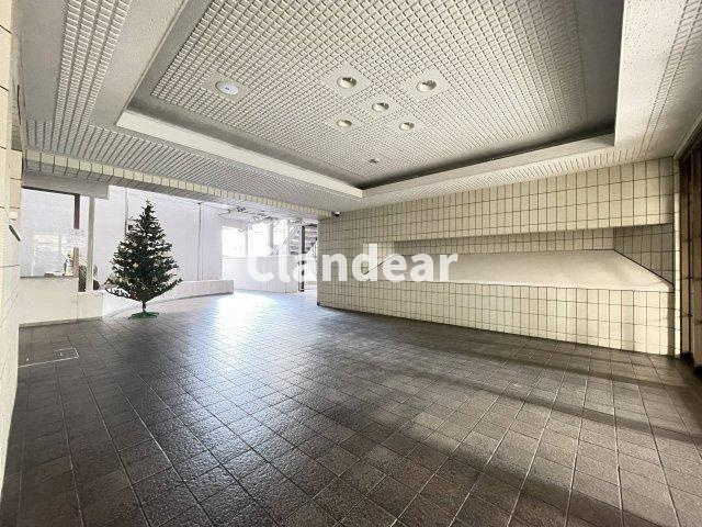 モアステージ綾瀬のロビー|ドキドキの新生活も、安心してスタート。ぴったりの住まいを見つけませんか？クランディアが一緒に住まい選びをサポートします‼　まずは、お気軽にお問合せください　＃クランディア