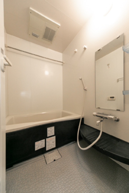 トレステージ四谷の浴室|※写真は同タイプ住戸です。