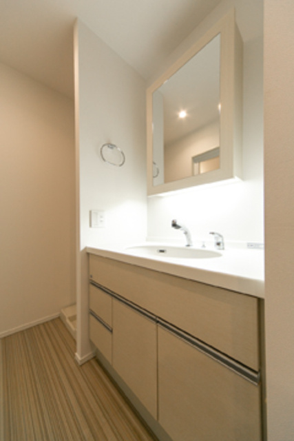 トレステージ四谷の洗面所|※写真は同タイプ住戸です。