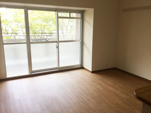 大阪市平野区喜連西３丁目の賃貸マンションの居間・リビング
