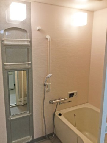 コーシャハイツ中野の浴室