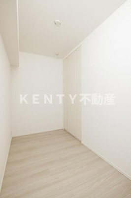 【寝室】 | Ａｖｖｏｌｔｏ　Ｆｅｌｉｃｅ　蒲田Ｓｏｕｔｈ | 落ち着いた色調の寝室です