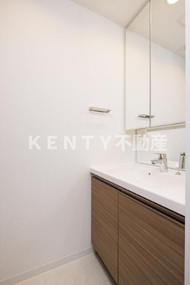 【洗面所】 | Ａｖｖｏｌｔｏ　Ｆｅｌｉｃｅ　蒲田Ｓｏｕｔｈ | 脱衣スペースもあります