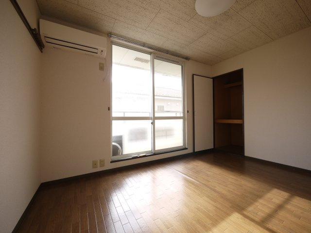 あすかヒルズの洋室|スタンダードな洋室です