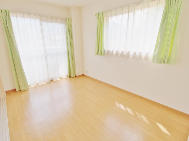 フォブール佐々木の洋室